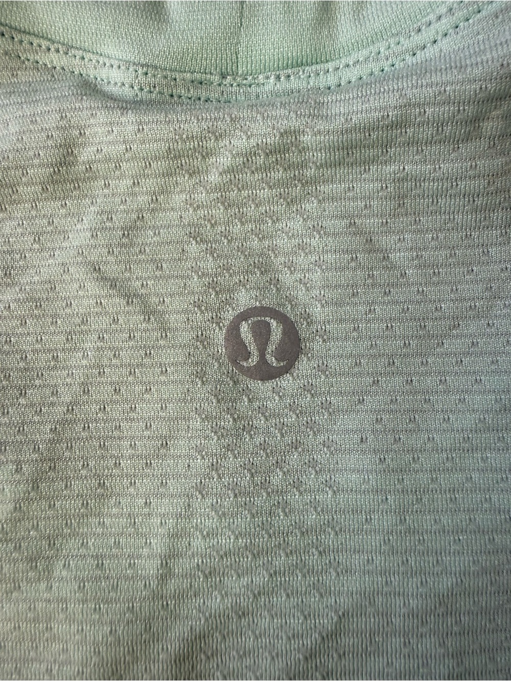 Lululemon Women’s Swiftly Athletic Cropped Top Pistachio Green Size XXS. - Picture 3 of 4